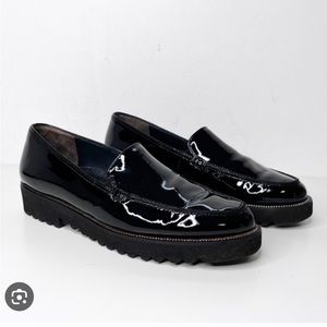 Paul Green Womens Jojo Black Patent Leather Lug Loafers (Size 8)